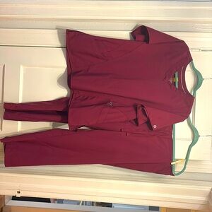 Wonder wink W 123 XL wine scrub set. XL TOP XL Petite pants